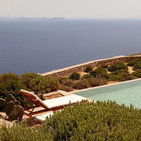 Astarte Luxury Apartment Artemonas