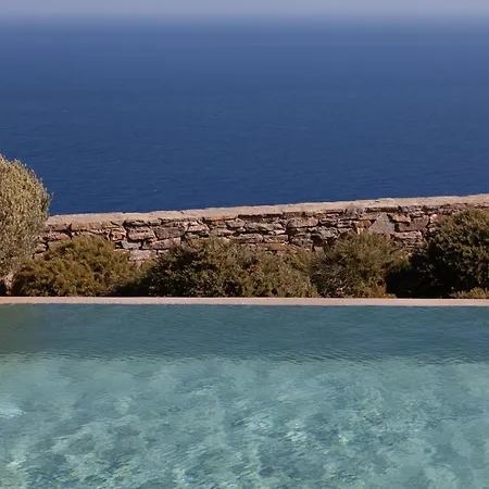 Astarte Luxury Apartment Artemonas